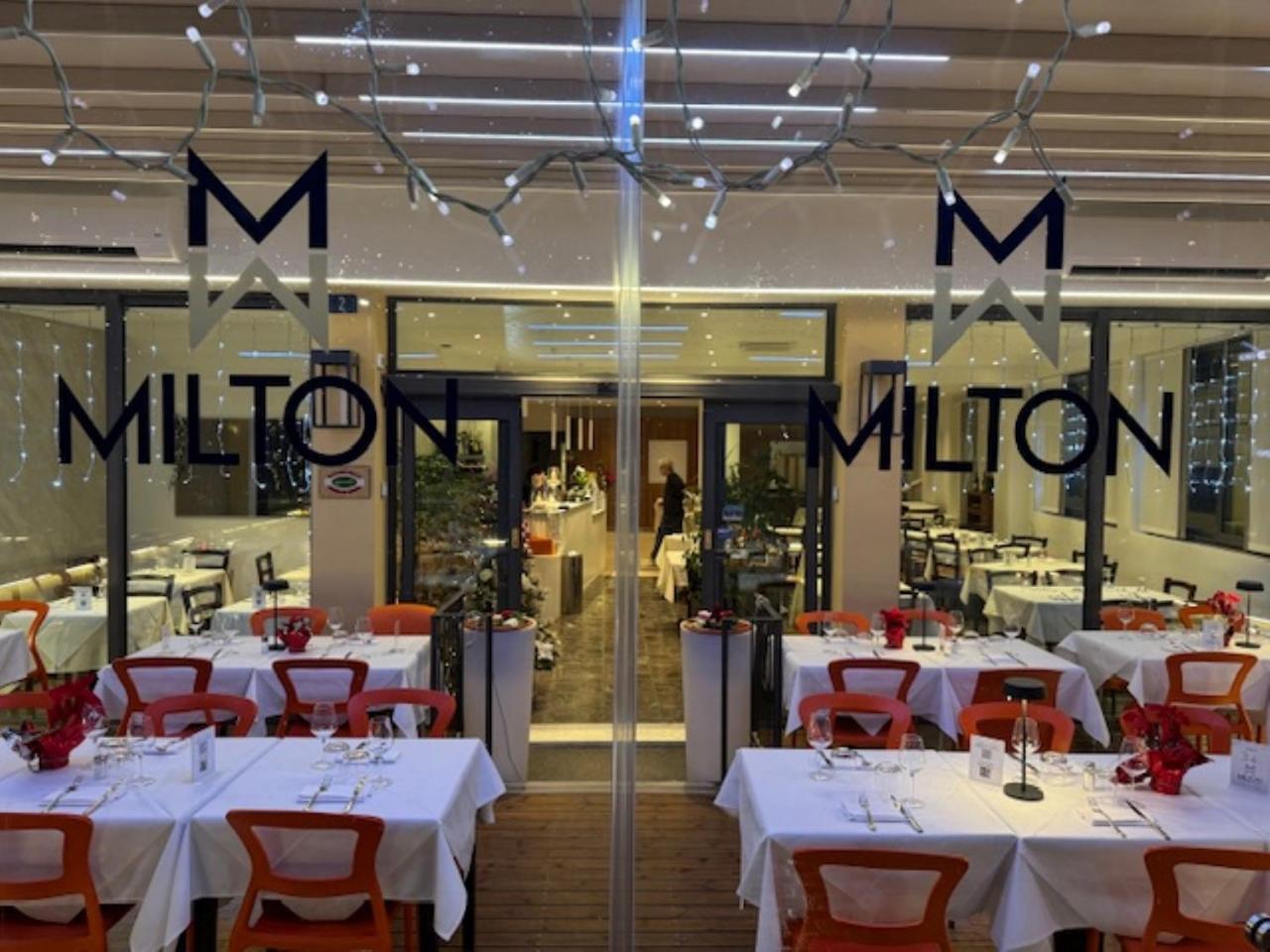 Hotel Ristorante Milton Varazze Extérieur photo