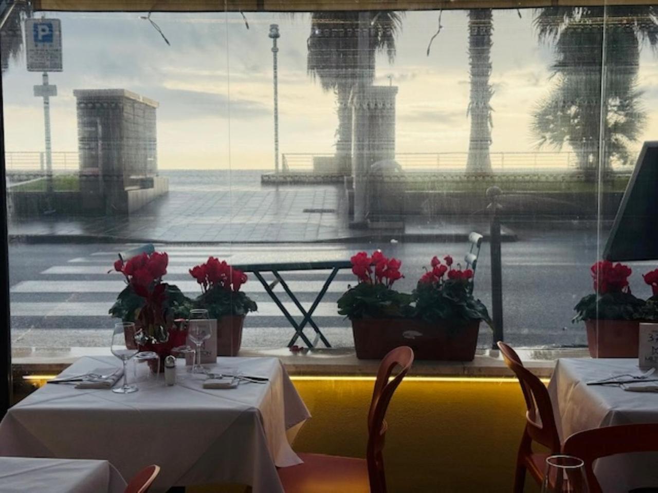 Hotel Ristorante Milton Varazze Extérieur photo