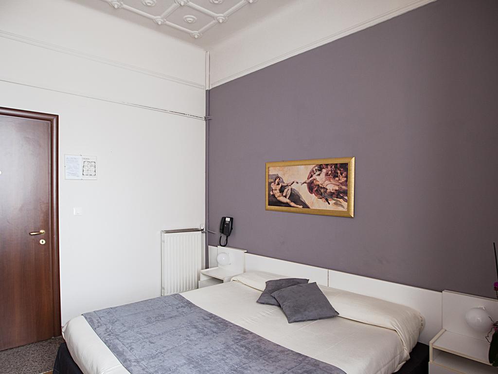 Hotel Ristorante Milton Varazze Extérieur photo