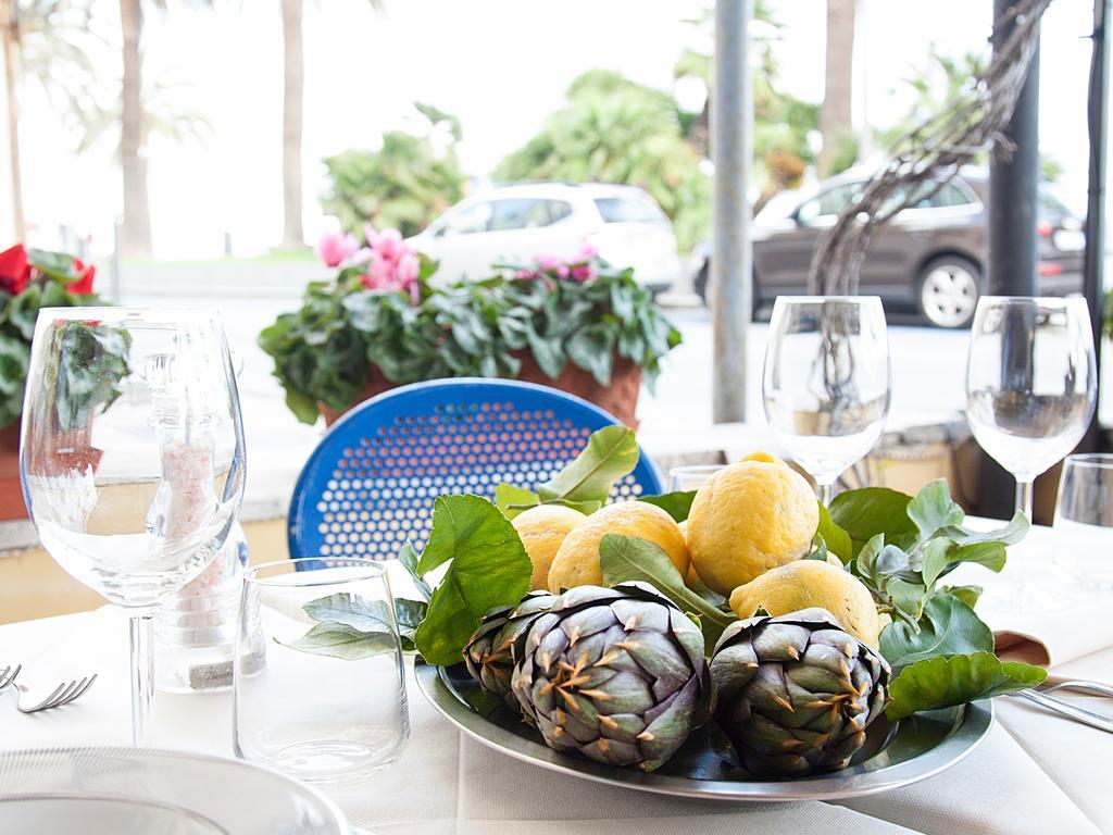 Hotel Ristorante Milton Varazze Extérieur photo
