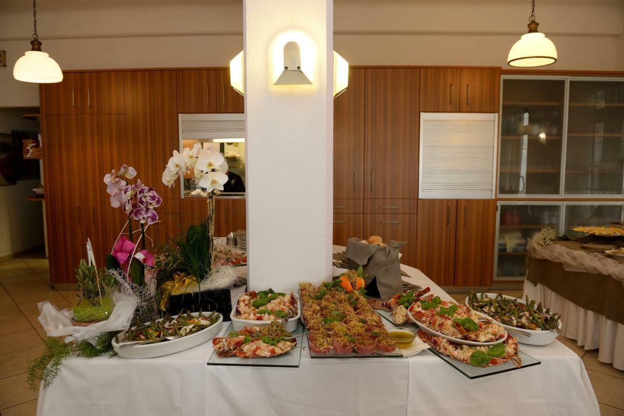 Hotel Ristorante Milton Varazze Extérieur photo